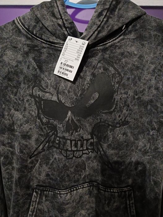 Nowa bluza z czaszką