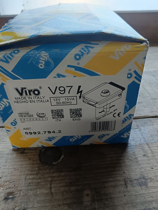 Fechadura  eléctrica viro esquerda com botão