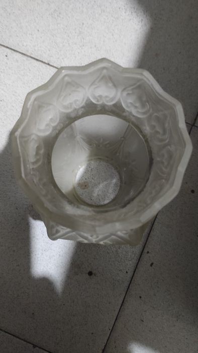 Abajur de vidro grosso