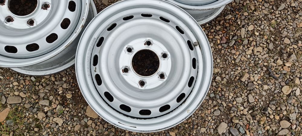 Диски Hyundai  Н-1 R16  6*139.7  6.5J Dia.92.5мм Е-56  2 шт