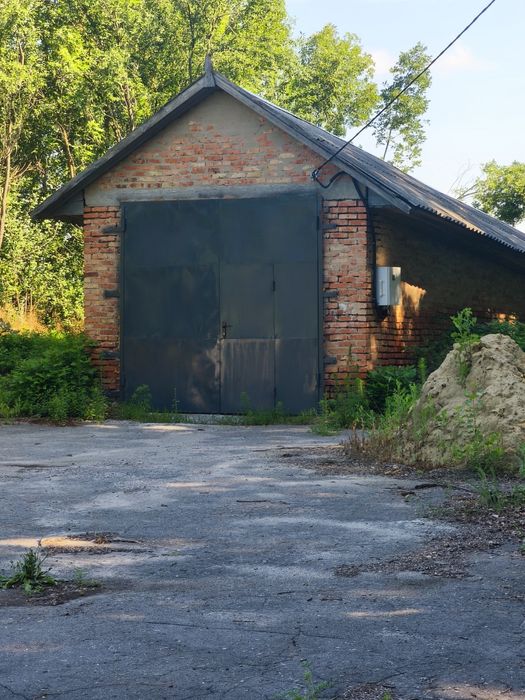 Продаж виробничо-складського комплексу з готовими приміщеннями