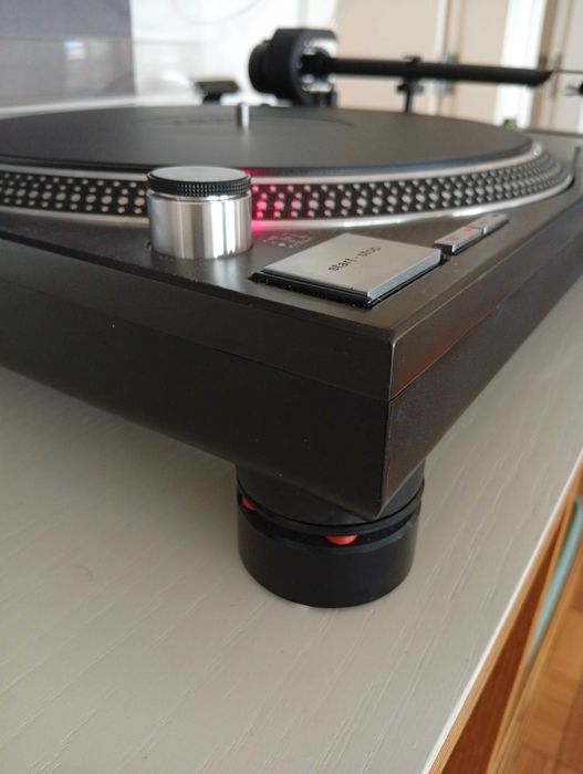 Gira-discos Technics SL-1210 MK2