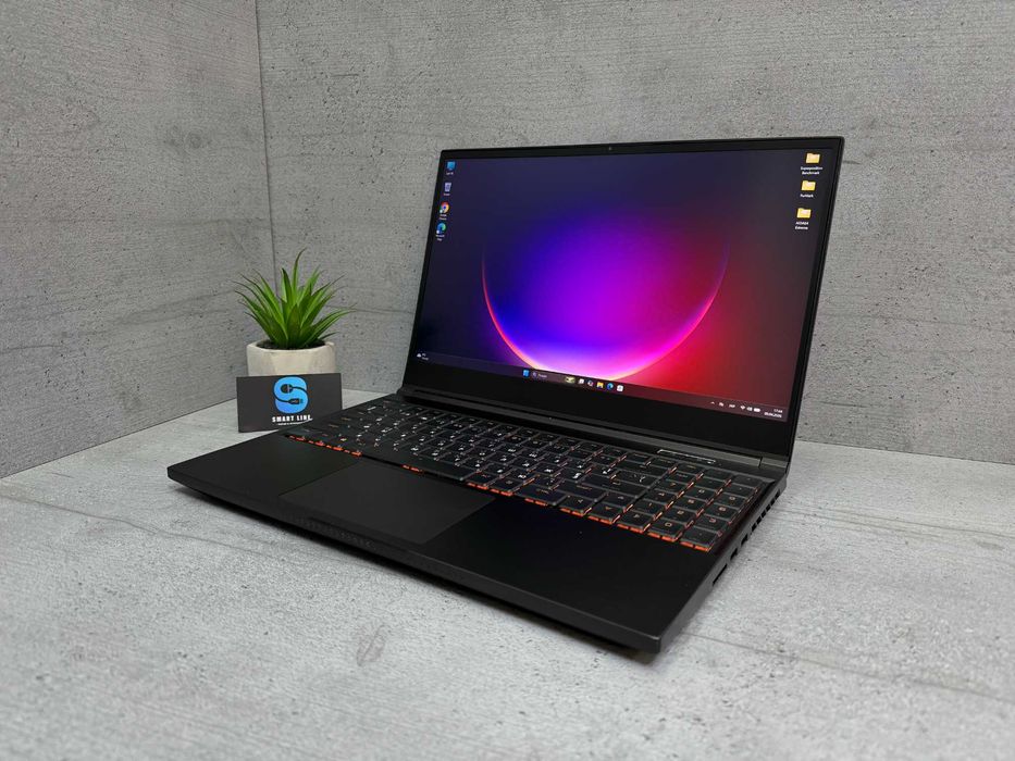 Ігровий ноутбук Maingear Vector Pro 2 15/Ryzen 9/15.6"/32gb ddr5/Nvidia/512gb ssd