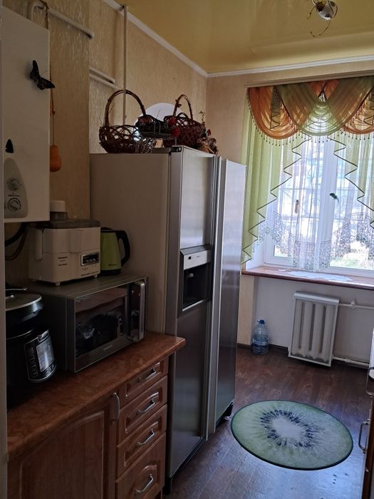 Продаж 4-кімнатної квартири