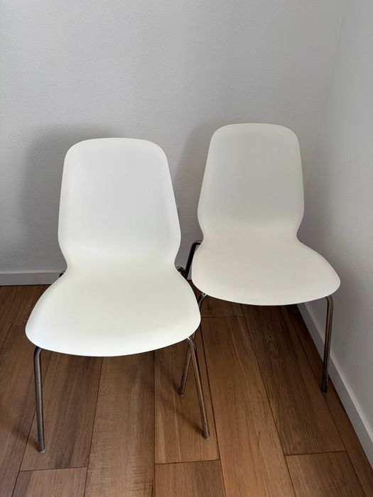 Cadeira IKEA LIDÅS branca + pernas cromadas Sefast (como nova)