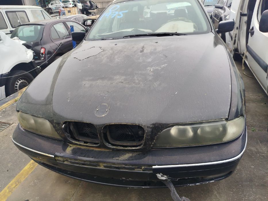 Capot BMW 5 Touring (E39)