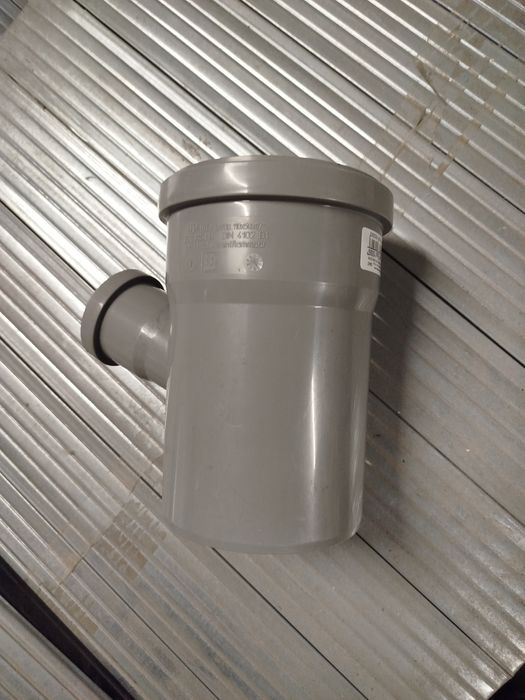 Kanalizacja PCV Czwórnik trójnik kolano HTPlus pcv 110 i inne. Polecam