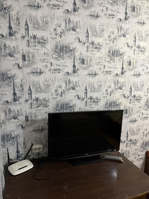 Сдам посуточно  1-ком. Квартиру 2-этаж район Крытого рынка