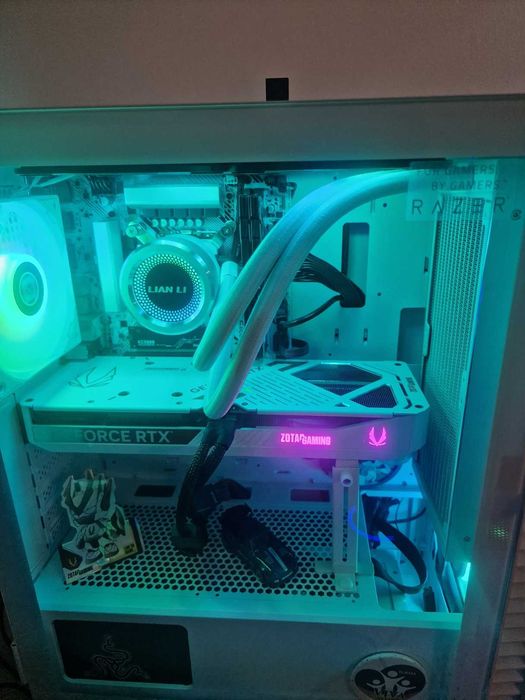Torre Gaming completa / I9 12700k / RTX 5070 12GB / 32 GB ram + Extras
