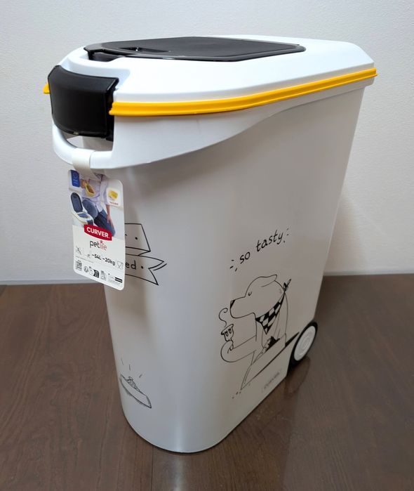 Curver Pojemnik na Suchą Karmę z Sylwetką Psa do 20kg 54l 49x28x60cm N