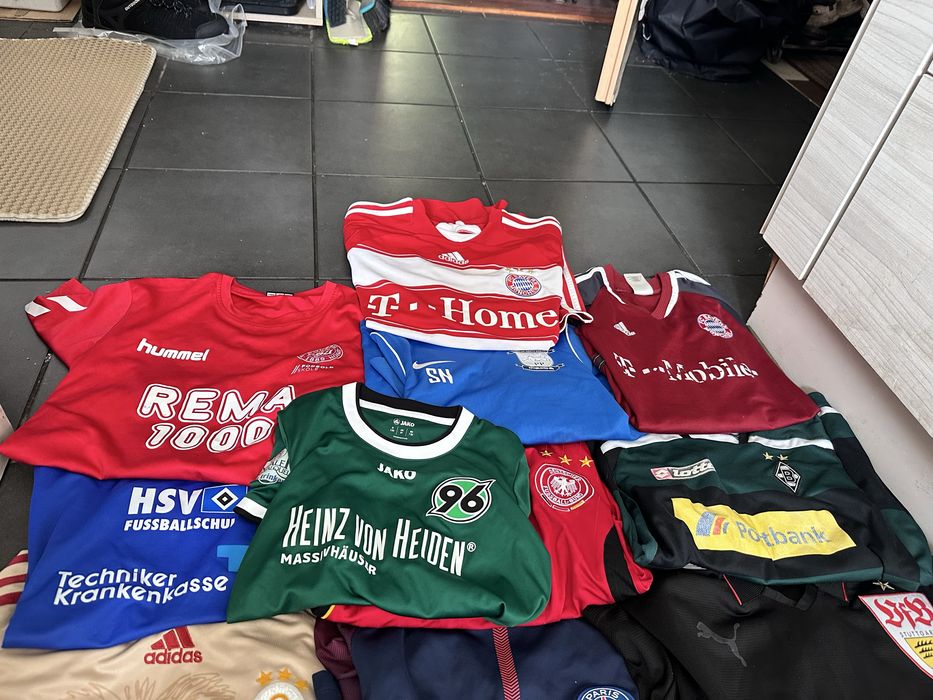 Bulk koszulek pilkarskich rozne rodzaje 19 sztuk