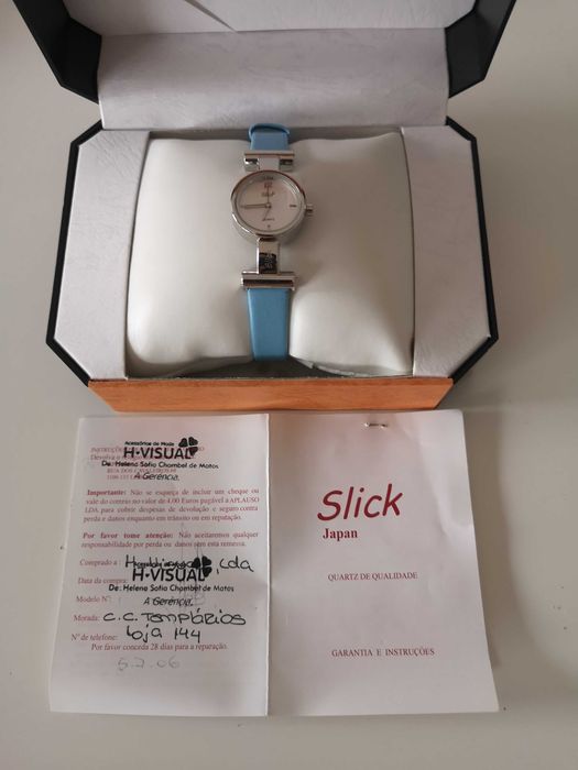 Relógio azul da Slick