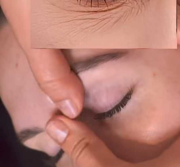 Massoterapeuta mãos que curam dores físicas contratura