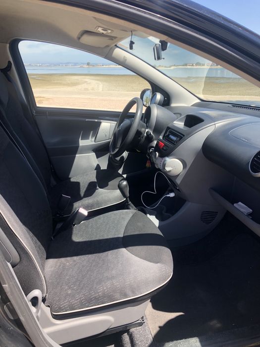 Peugeot 107  em perfeitas condicoes