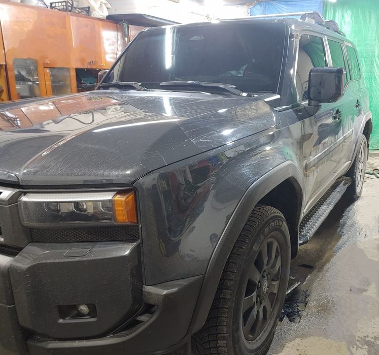 Тонування  вікон авто та будівель