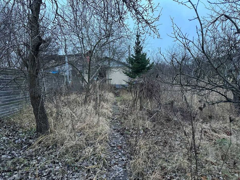 Продаж частини будинку 56м². 3 кімнати. 5 соток. Газове опалення. М:1