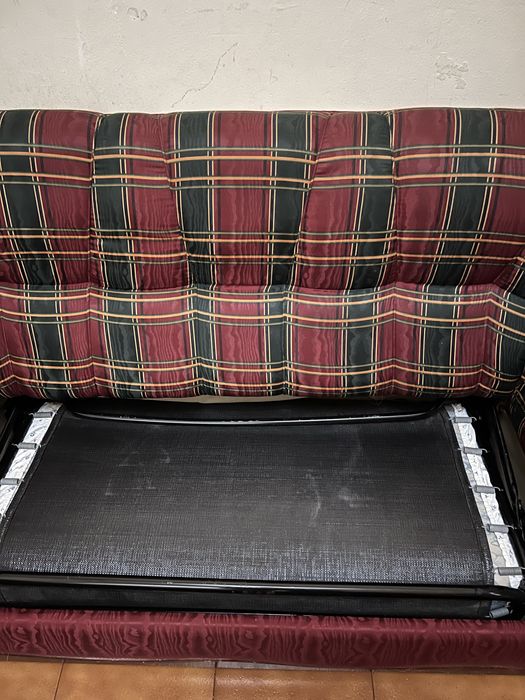 Conjunto Sofá-Cama + 2 Sofás Pequenos