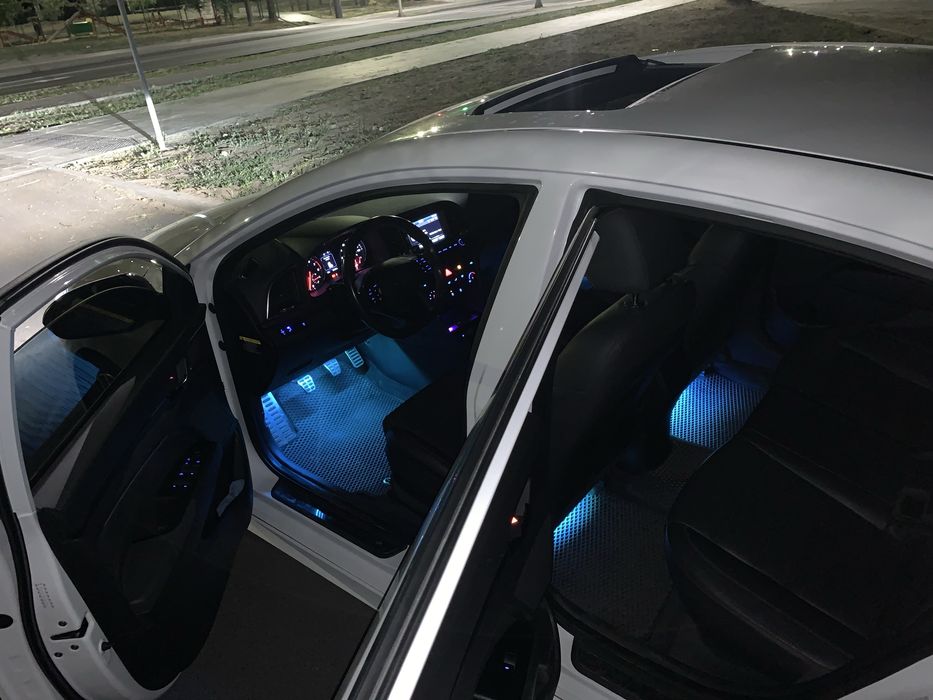 Hyundai Elantra Sport  2018 White 1.6L turbo