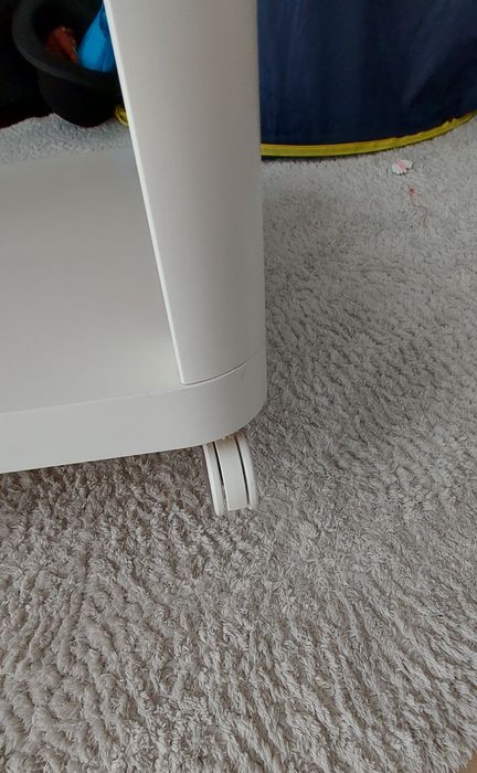 Mesa de apoio e centro IKEA