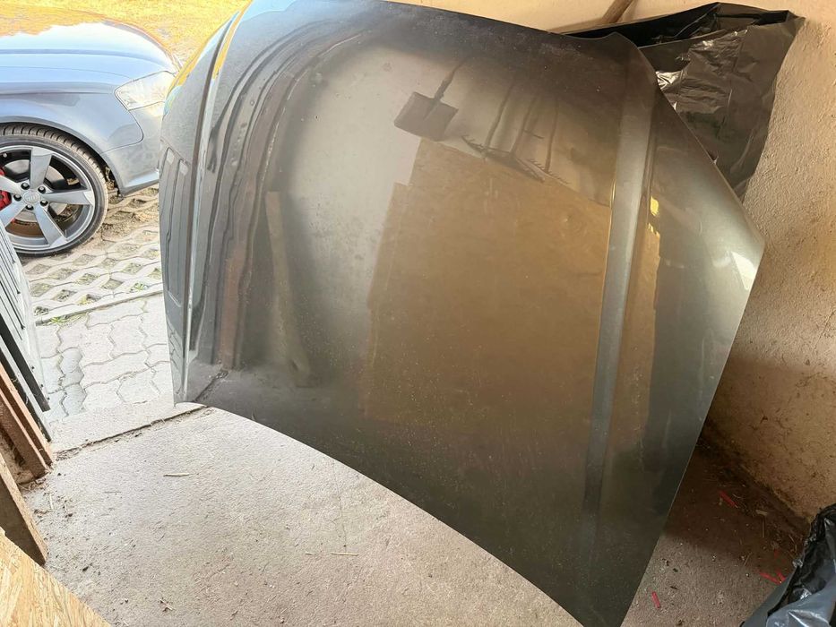 Maska Audi A4 B7 Kombi LX7Z