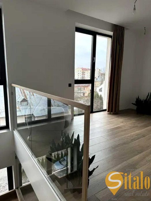 Продаж 4 кімнатної квартири, пентхаус, вулиця Героїв Крут, Новий Львів