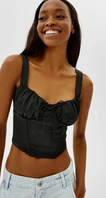 Krótki satynowy top Bershka roz. 36/S