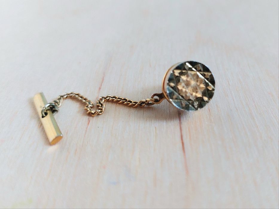 Elegancka pozłacana retro spinka do krawata