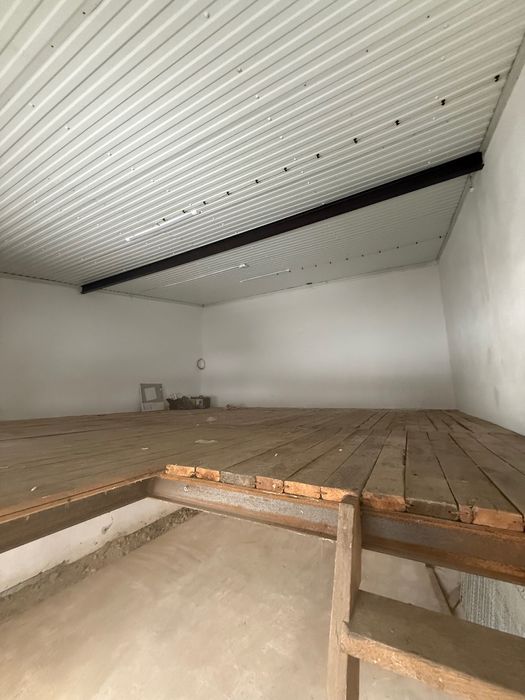 wynajme magazyn z antresola 90 m/2 Pruszkow Kanie