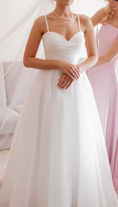 Suknia ślubna gładka