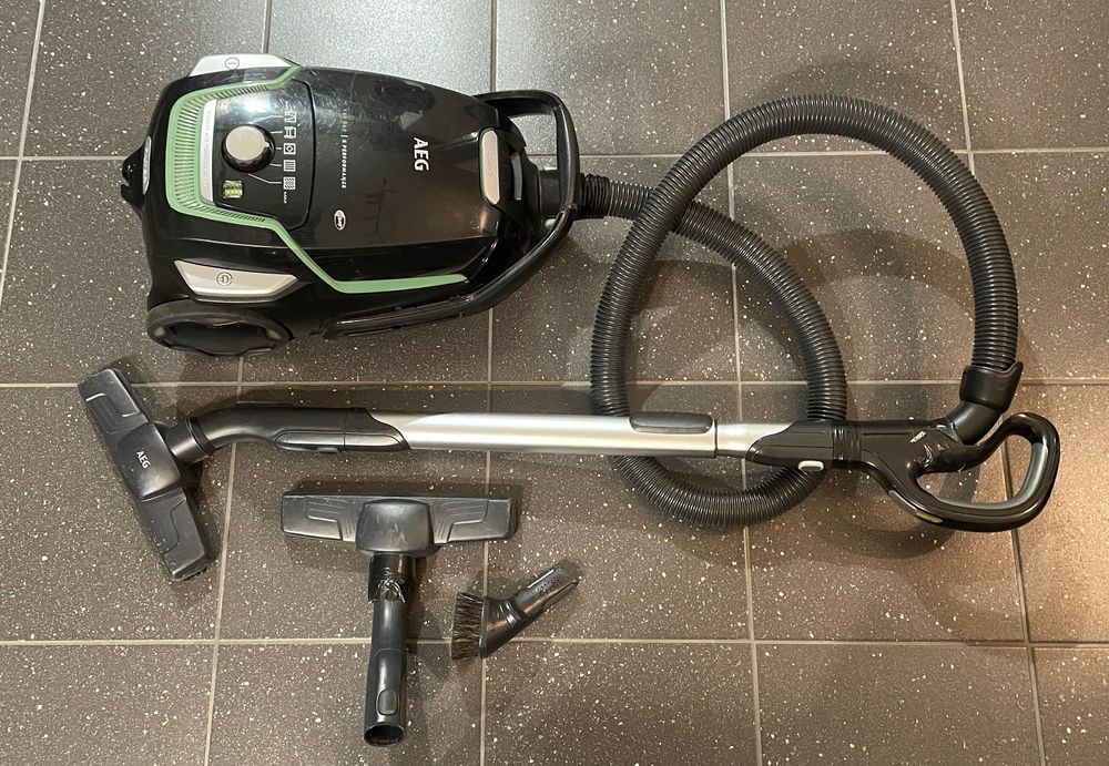 Odkurzacz workowy AEG Electrolux VX9 Oko X Performance 3 ssawki