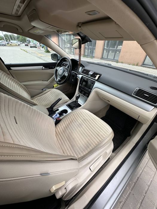 Продам Passat B7 2013 року 2.0 TDI SE DSG