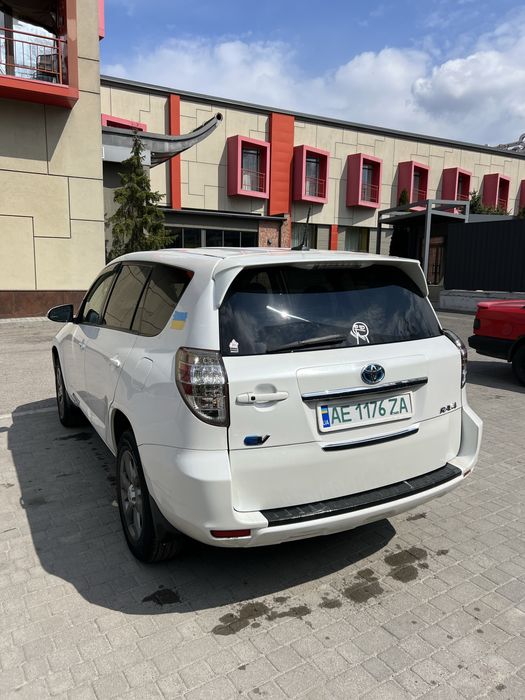 Toyota Rav4 EV 2014 (42квт)