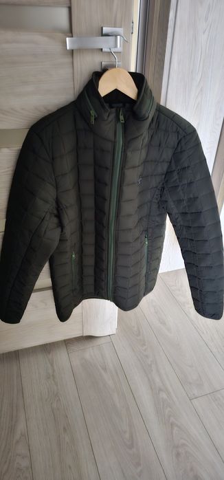 Sprzedam nową kurtkę puchową Gues