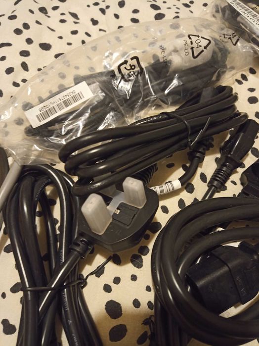 Kabel zasilający, przewody różne. Kable zasilające.