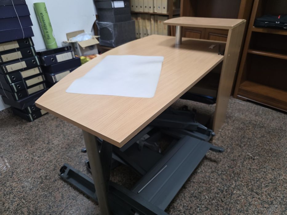 Mesa de escritório ou quarto