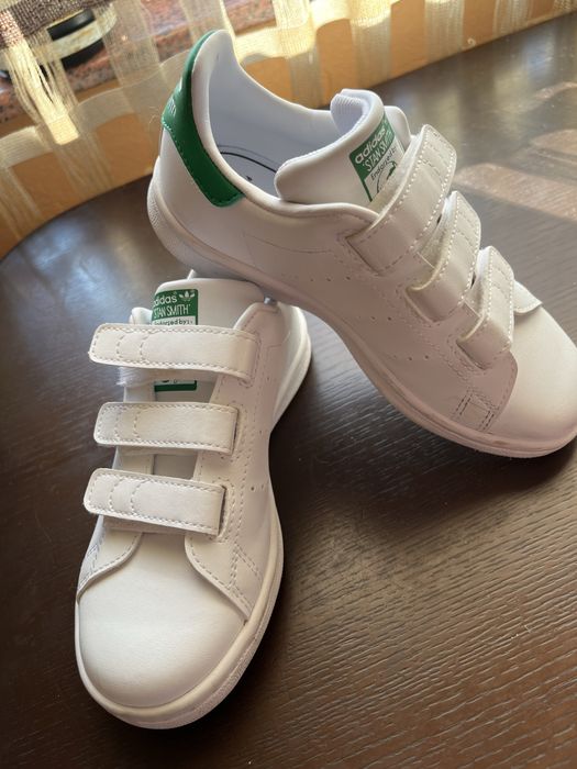 Дитячі кросівки Adidas