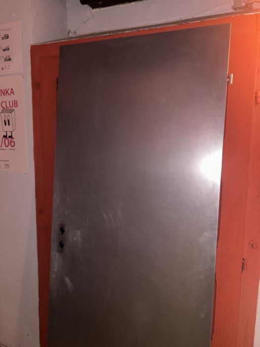 Drzwi metalowe lewostronne