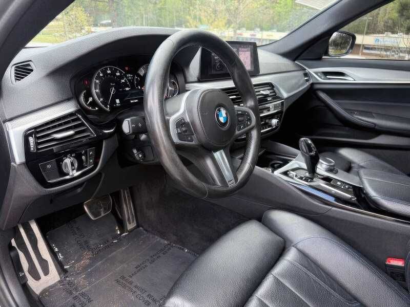 2019 BMW 5 Series 540i