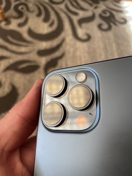 Продам 15 про макс