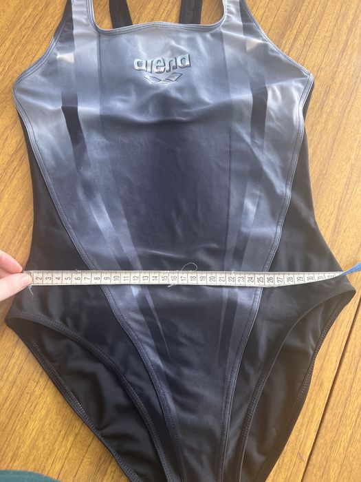 Купальник arena фірмовий