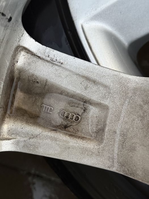 Диски з резиною r19 audi