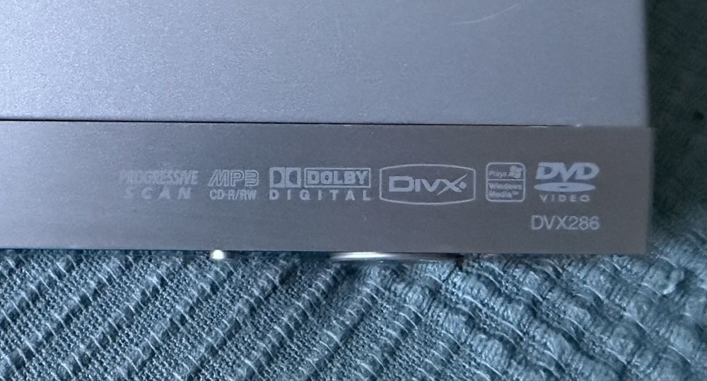 Leitor DVD LG DVX286 com DivX – Bom Estado