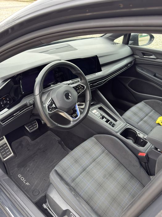 VW Golf GTE- Hybrid Plug-in (50km autonomia real)
