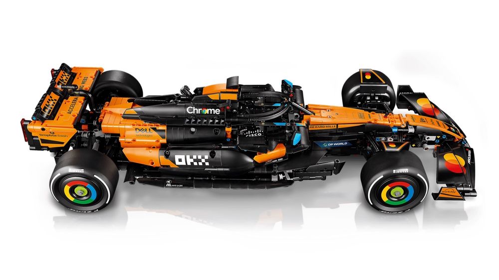 Конструктор LEGO Technic McLaren MCL39 F1 Car (42228)