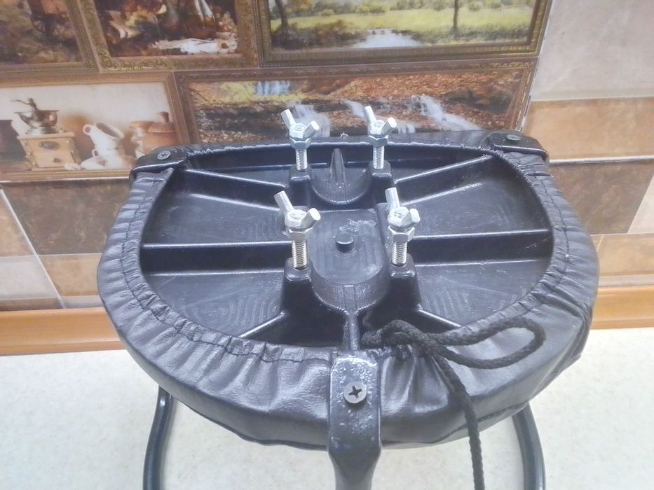 Продам сиденье детское .