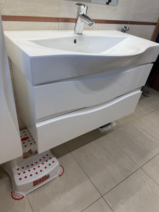 Szafka z umywalką Antado Wave 80cm