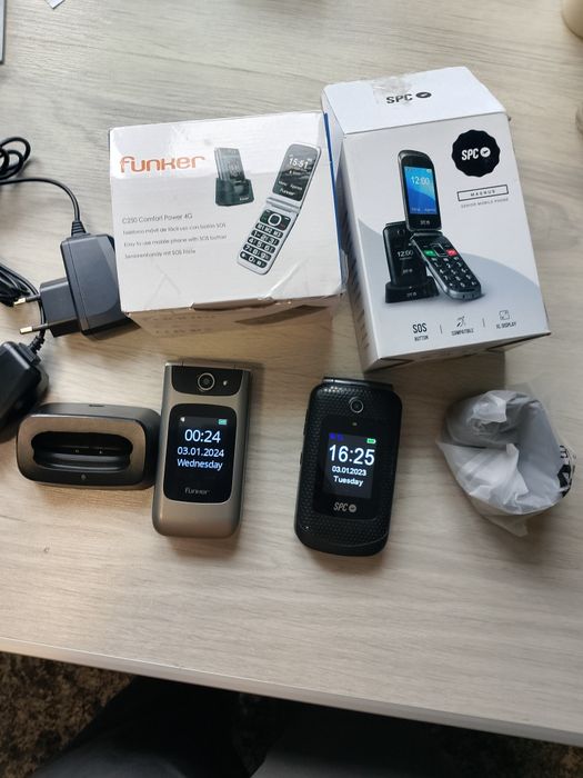 Продам мобільний телефон.