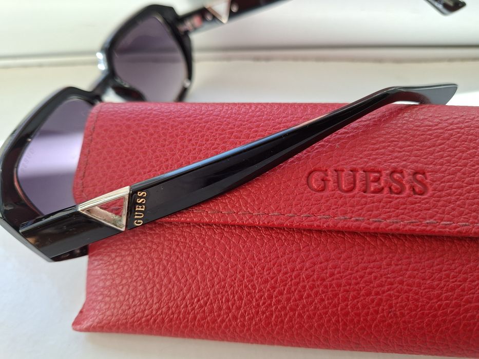 Óculos de sol Guess