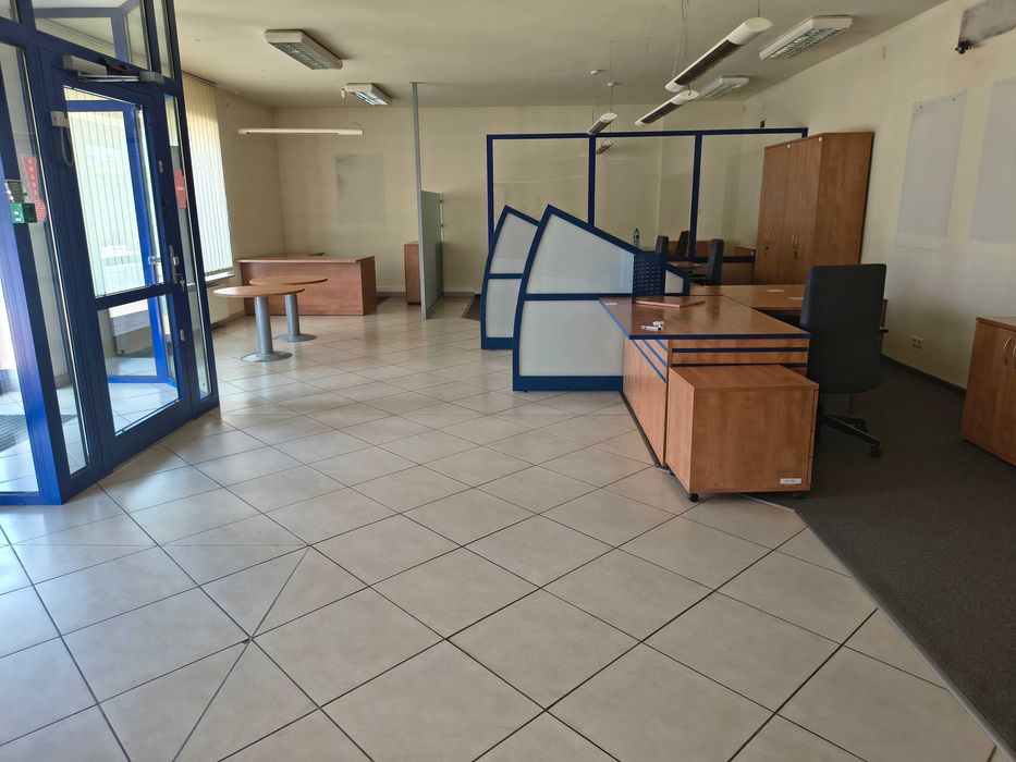 Wydzierżawie lokal użytkowy 170m2 Centrum