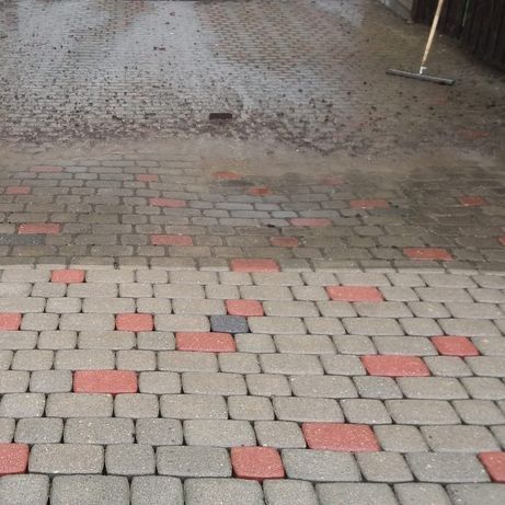 Миття бруківки, Прибирання територій